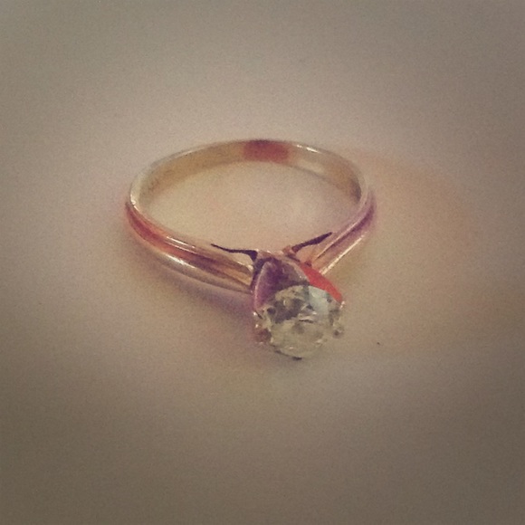 1.13 carats European cut Diamond Solitaire Ring - Picture 1 of 8